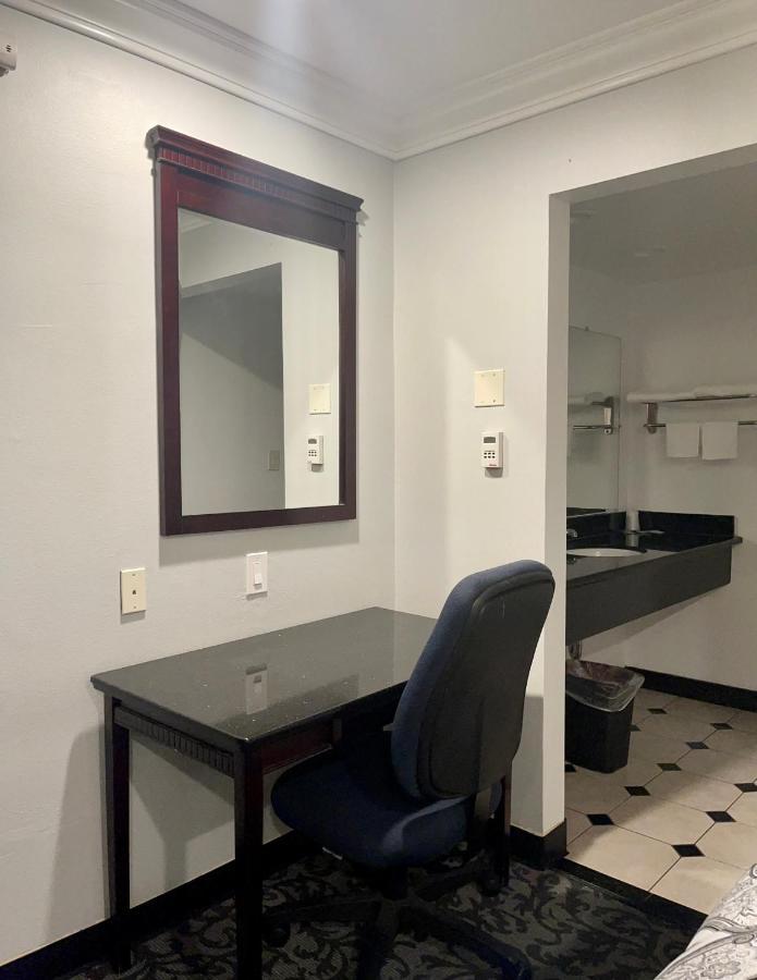 סקרמנטו Capital City Inn Downtown Convention Center מראה חיצוני תמונה