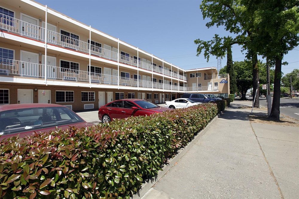 סקרמנטו Capital City Inn Downtown Convention Center מראה חיצוני תמונה