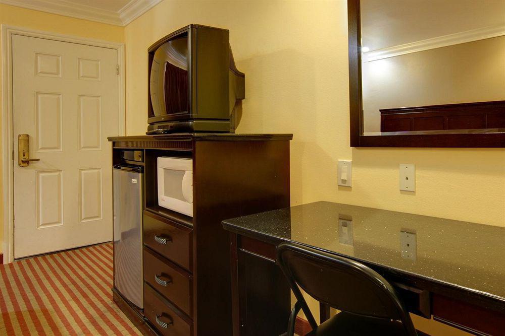 סקרמנטו Capital City Inn Downtown Convention Center חדר תמונה