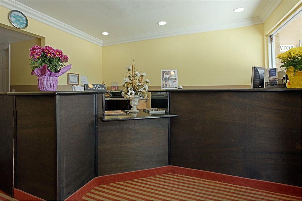 סקרמנטו Capital City Inn Downtown Convention Center מראה פנימי תמונה